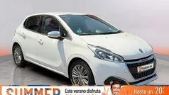 Blanco Usado 2017 Peugeot 208 Allure Utilitario | 10.190 € (Precio justo)