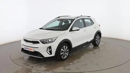 Usado Kia Stonic 84 CV (61 kW) 2021 SUV