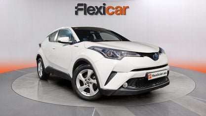 Käytetty Toyota C-HR Active 122 HP (89 kW) 2019 Valkoinen Katumaasturi