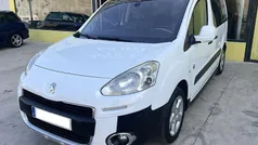 Blanco Usado 2014 Peugeot Partner Tepee Outdoor Monovolumen | 10.500 € (Precio justo)