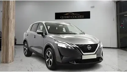 Begagnad Nissan Qashqai N-Connecta 140 HK (102 kW) 2021 Grå SUV