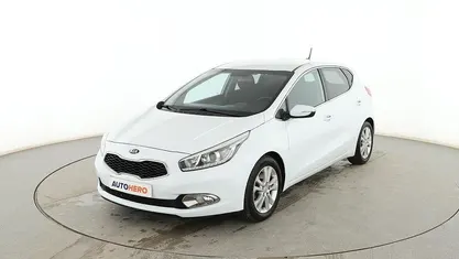 Usado 2015 Kia Ceed Utilitario | 9999 € (Buen precio)