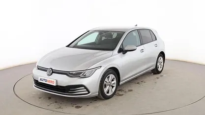 Usado VW Golf VIII Life 150 CV (110 kW) 2021 Gris Utilitario