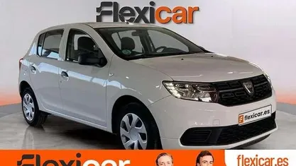Usado Dacia Sandero Acces 75 CV (55 kW) 2018 Blanco Utilitario
