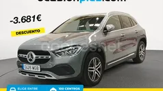 Gris / plata Usado 2023 Mercedes GLA200 SUV | 40.500 € (Precio justo)