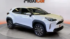 Usado 2023 Toyota Yaris Hybrid Active | 22.590 € (Precio justo)
