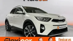 Usado 2021 Kia Stonic SUV | 15.990 € (Precio justo)