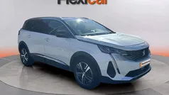 Blanco Usado 2022 Peugeot 5008 Allure Monovolumen | 21.590 € (Precio justo)