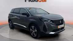 Gris Usado 2022 Peugeot 5008 Allure Monovolumen | 21.890 € (Buen precio)