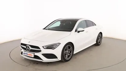 Usado Mercedes CLA180 AMG line 136 CV (100 kW) 2019 Blanco Berlina