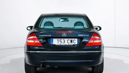 Käytetty Mercedes CLK200 Elegance 165 HP (121 kW) 2004 Harmaa Coupe - kaksiovinen