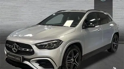 Usado Mercedes GLA200 AMG line 150 CV (110 kW) 2024 SUV