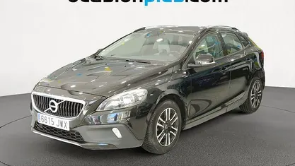 Usado Volvo V40 Momentum 150 CV (110 kW) 2017 Negro SUV