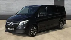 Negro Usado 2022 Mercedes V220 Avantgarde Monovolumen | 56.975 €