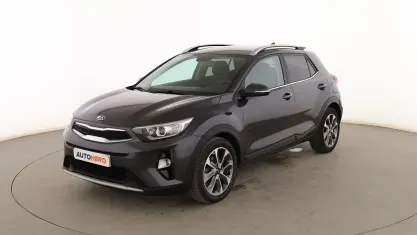 Usado Kia Stonic 120 CV (88 kW) 2020 Gris SUV