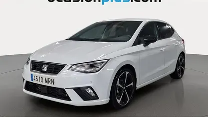 Blanco Usado 2024 Seat Ibiza FR Utilitario | 19.819 € (Precio justo)