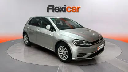 Usado VW Golf VII Advance 116 CV (85 kW) 2019 Gris Berlina