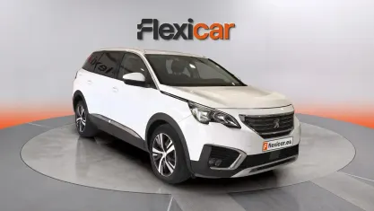 Usado Peugeot 5008 Allure 131 CV (96 kW) 2018 Blanco SUV