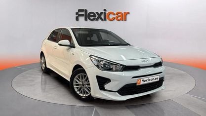Occasion Kia Rio 101 PK (74 kW) 2021 Wit Sedan