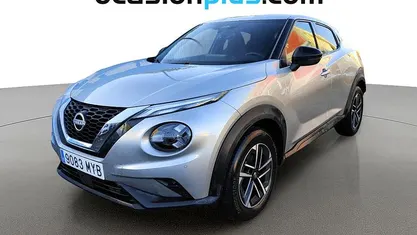 Usado Nissan Juke N-Connecta 114 CV (83 kW) 2025 Gris plata SUV