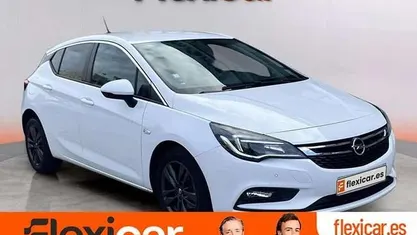 Usado Opel Astra Selective 110 CV (80 kW) 2019 Utilitario
