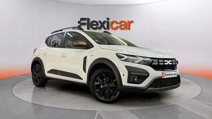 Käytetty Dacia Sandero Extreme 101 HP (74 kW) 2023 Valkoinen Sedan