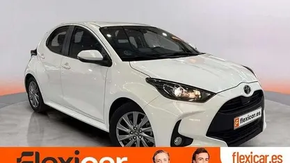 Usado Toyota Yaris Hybrid Active 116 CV (85 kW) 2023 Utilitario