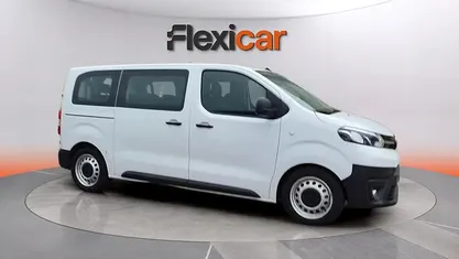 Usado Toyota Proace Comfort 120 CV (88 kW) 2022 Blanco Monovolumen