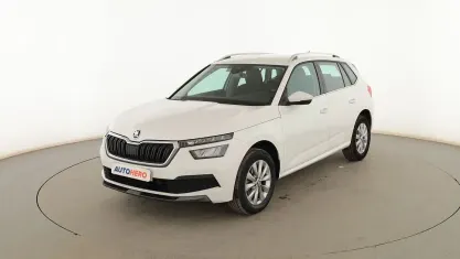 Usado Skoda Kamiq Ambition 110 CV (80 kW) 2021 Blanco SUV
