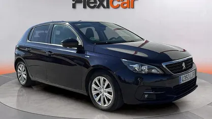 Usado Peugeot 308 Style 131 CV (96 kW) 2020 Negro Berlina