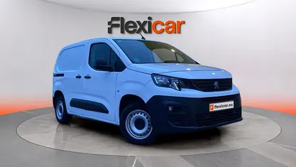 Usado Peugeot Partner 99 CV (72 kW) 2019 Blanco Monovolumen