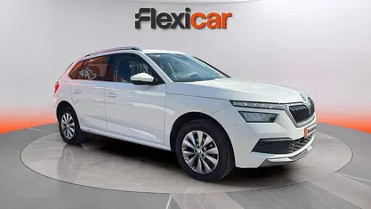 Usado Skoda Kamiq Ambition 110 CV (80 kW) 2021 SUV
