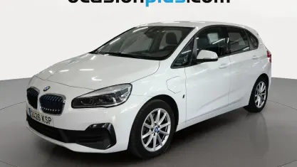 Usado BMW 225 Active Tourer iPerformance 224 CV (164 kW) 2018 Blanco Monovolumen