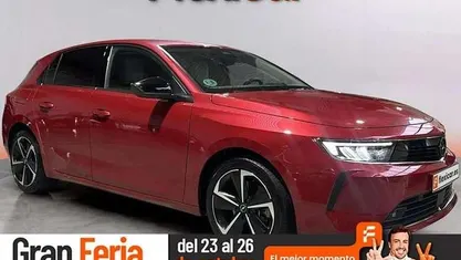 Usado Opel Astra Elegance 131 CV (96 kW) 2023 Rojo Utilitario