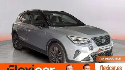 Usado Seat Arona FR 110 CV (80 kW) 2024 Gris SUV