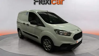 Usado 2020 Ford Tourneo Courier Trend Monovolumen | 9990 € (Super precio)