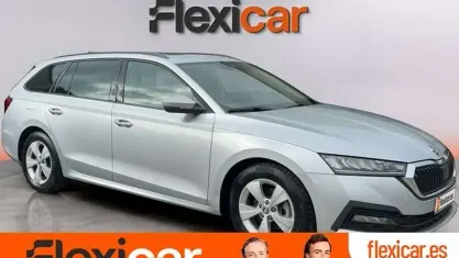 Usado Skoda Octavia Ambition 150 CV (110 kW) 2022 Gris Utilitario
