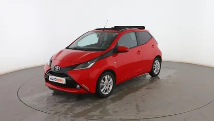 Rojo Usado 2017 Toyota Aygo X-play Utilitario | 10.299 € (Precio justo)