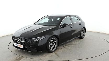 Usado Mercedes A180 AMG line 150 CV (110 kW) 2025 Negro Berlina
