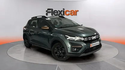 Usado Dacia Sandero Essentiel 101 CV (74 kW) 2024 Verde Berlina