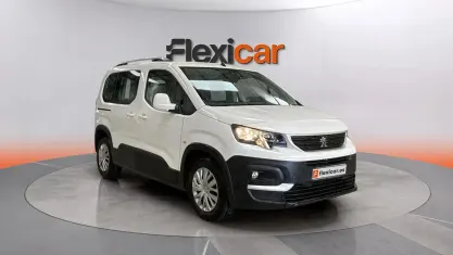 Usado Peugeot Rifter Access 75 CV (55 kW) 2019 Blanco Monovolumen