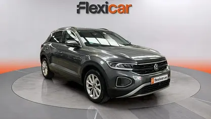Usado VW T-Roc Life 150 CV (110 kW) 2023 SUV