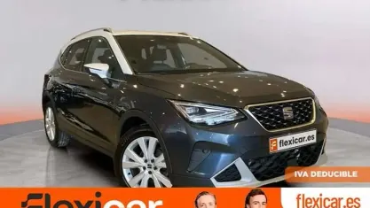 Usado Seat Arona Xperience 110 CV (80 kW) 2022 Gris SUV