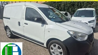 Usado Dacia Dokker Ambiance 100 CV (73 kW) 2018 Monovolumen
