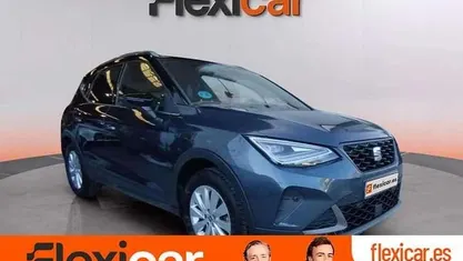 Usado Seat Arona FR 110 CV (80 kW) 2022 SUV