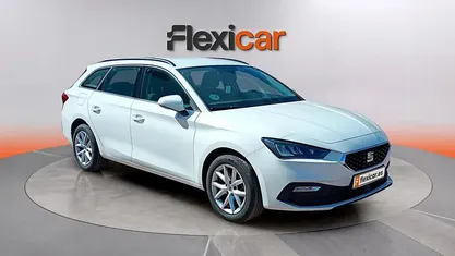 Begagnad Seat Leon Reference 115 HK (84 kW) 2021 Vit Kombi