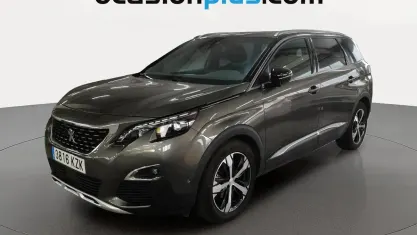 Usado Peugeot 5008 GT-line 180 CV (132 kW) 2019 Gris SUV