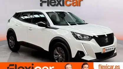 Usado Peugeot 2008 Active 110 CV (80 kW) 2022 Blanco SUV