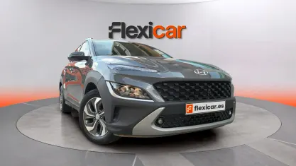 Usado Hyundai Kona 136 CV (100 kW) 2021 Gris SUV