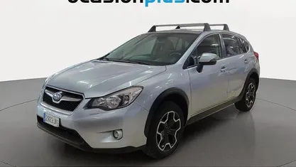 Usado Subaru XV 150 CV (110 kW) 2015 Gris plata SUV